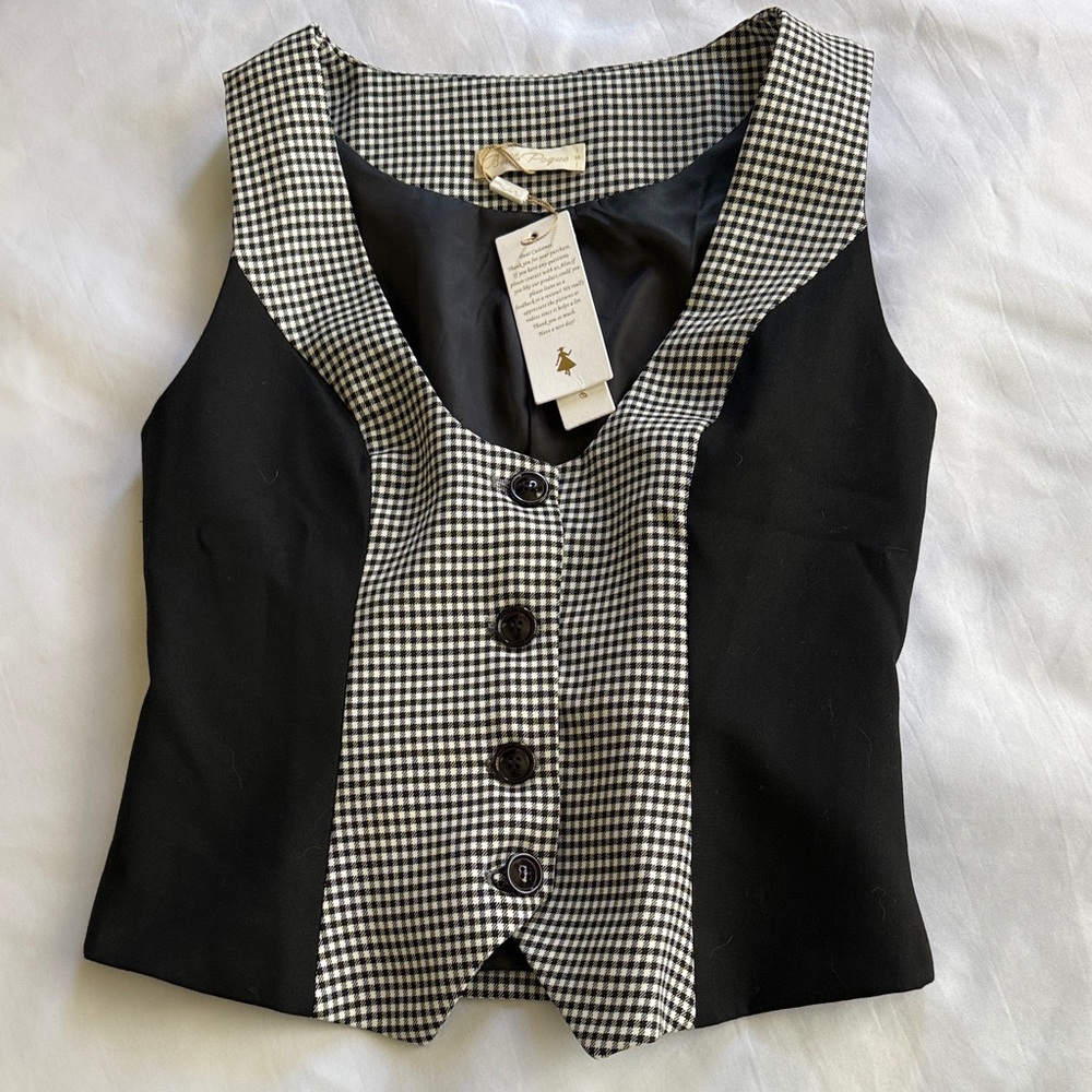 Black and White Checkered Women's Top